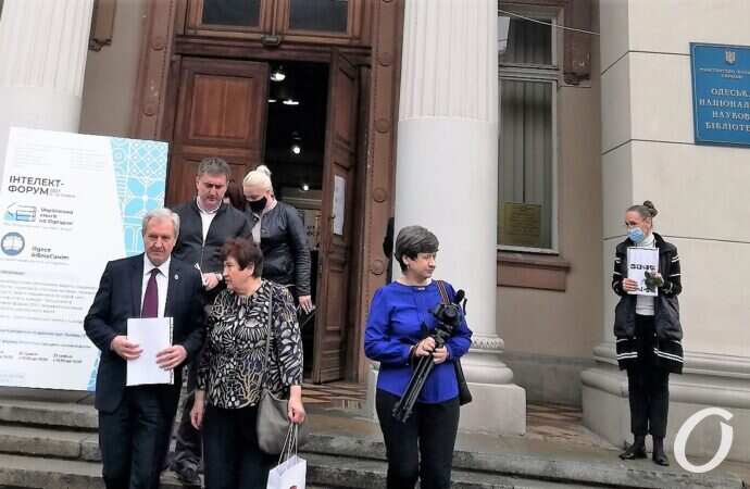 Книжный форум2