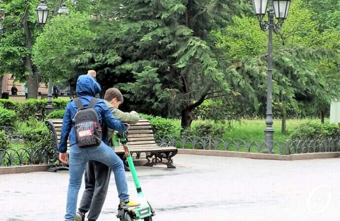 Горсад в мае, дети