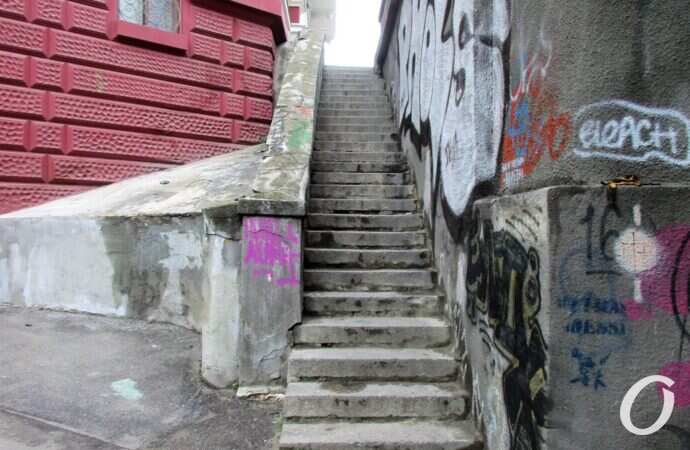 Военный спуск, лестница