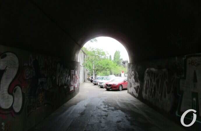 Военный спуск, тоннель