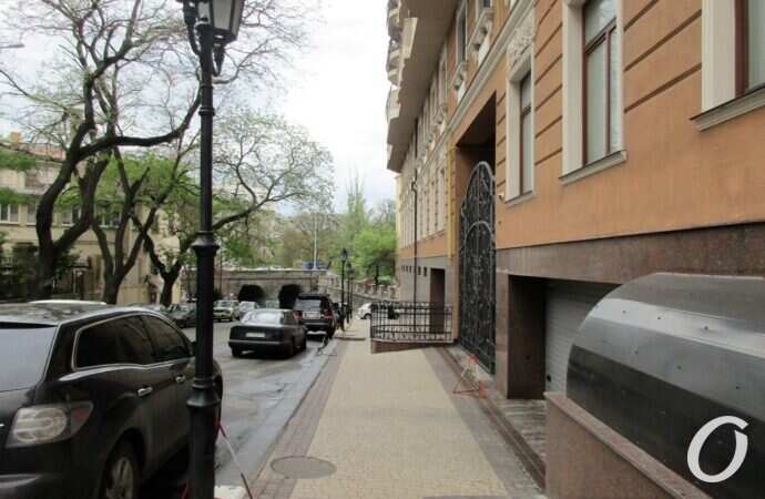 Военный спуск, фонарь