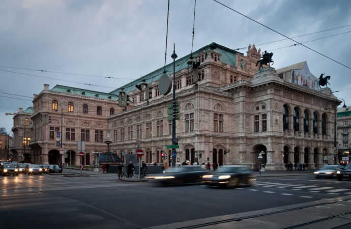 Этот день в истории: открытие Венской оперы