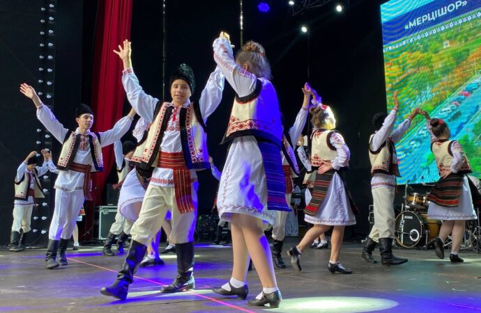 фолк фестиваль