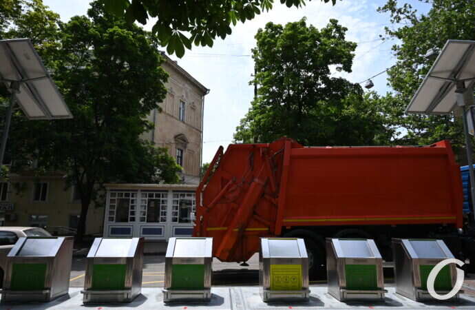 подземные мусорные контейнеры