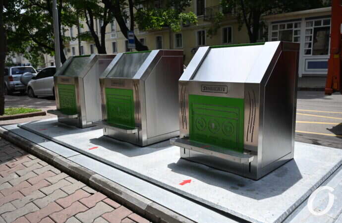 подземные мусорные контейнеры