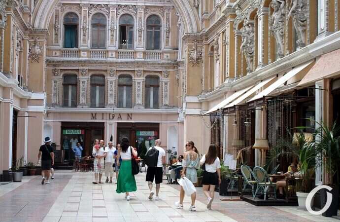 июнь в Одессе, Пассаж