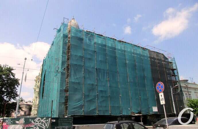 июнь в Одессе, Дом Либмана