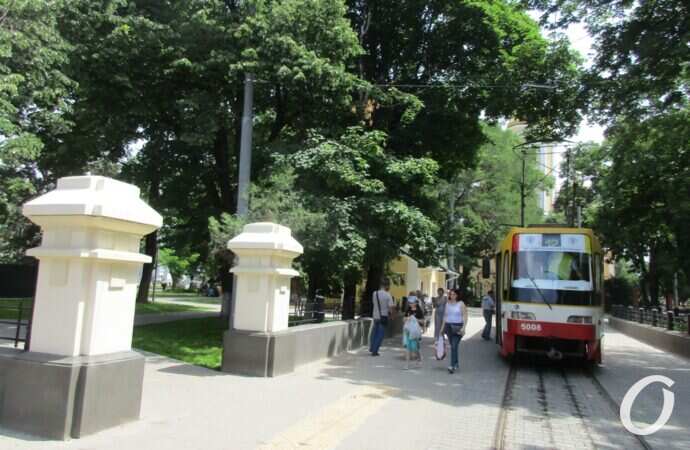 Алексеевский сквер24