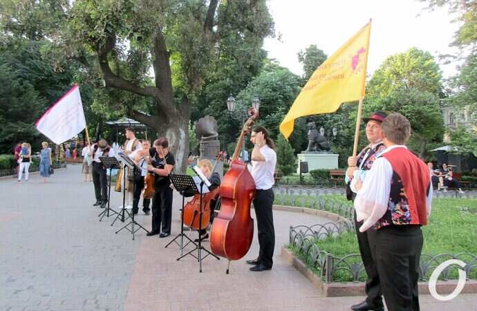 Музкомедия открыла 75-й сезон4