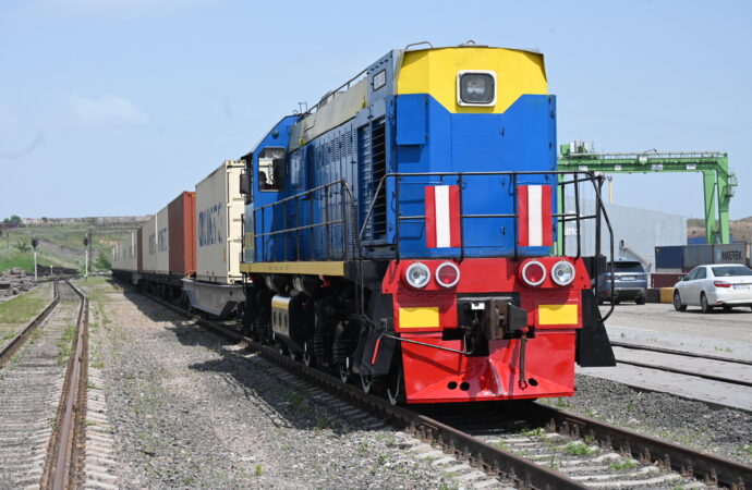 Китайский экспресс: в Одессе официально встретили контейнерный поезд из Китая