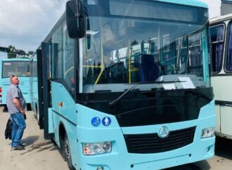В Одессе выпустили на маршрут 4 новых автобуса с одним серьезным недостатком