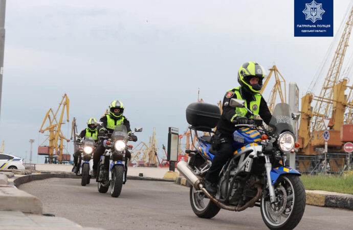 На одесских улицах появились полицейские на мотоциклах (фото)