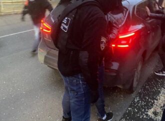 В Одессе арестовали двух полицейских: они работали еще и сутенерами (фото)