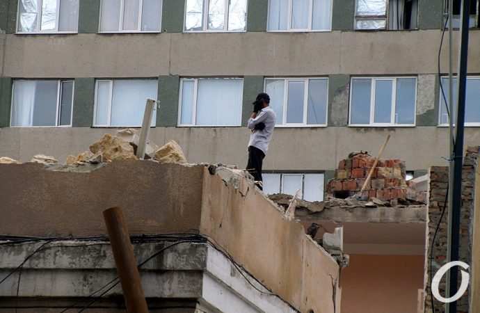 снос дома на Базарной2