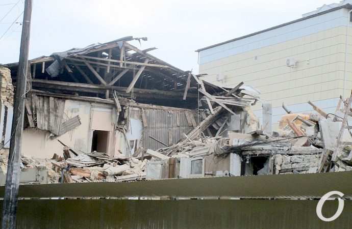 снос дома на Базарной3