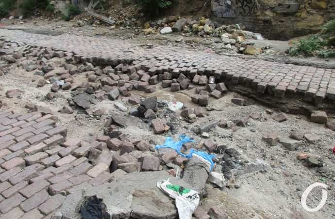 Деволановский спуск после ливня11