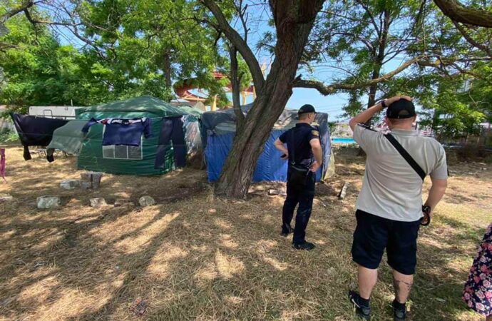 туристы-дикари в Лузановке