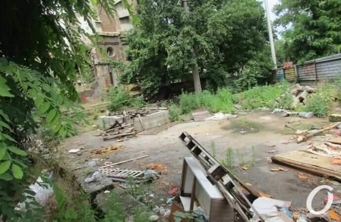 разрушенный масонский дом