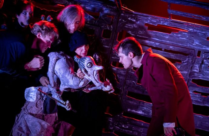 Мертвые ду8