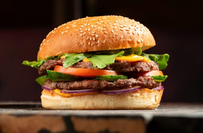 Этот день в истории: кто придумал гамбургер?
