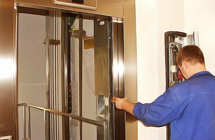 Массовый ремонт лифтов: где в Одессе заменят подъемники?
