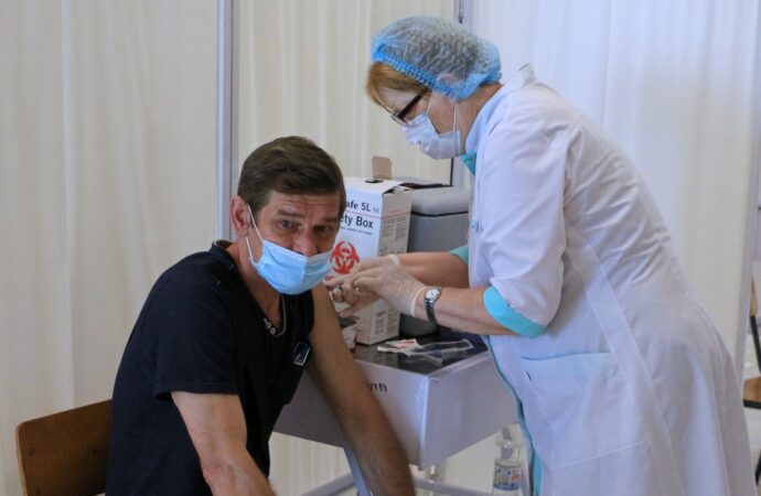 В Одесі продовжується вакцинація від коронавірусу: де зробити щеплення?