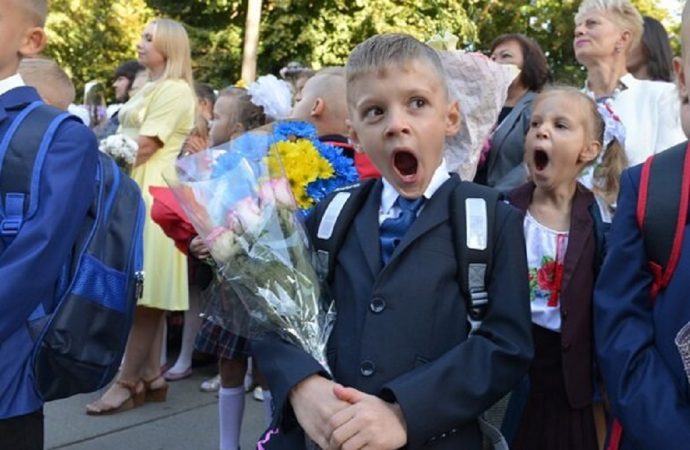 Одесситам рассказали, что принести в школу 1 сентября вместо цветов