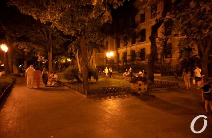 Дерибасовская вечером27