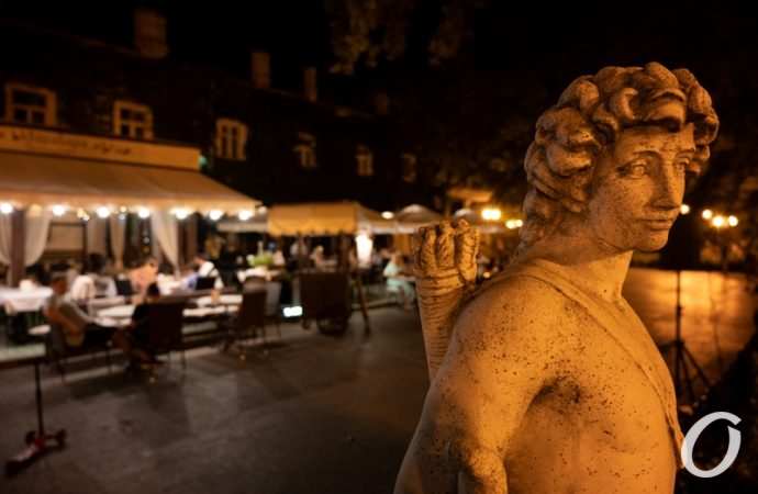 Дерибасовская вечером29