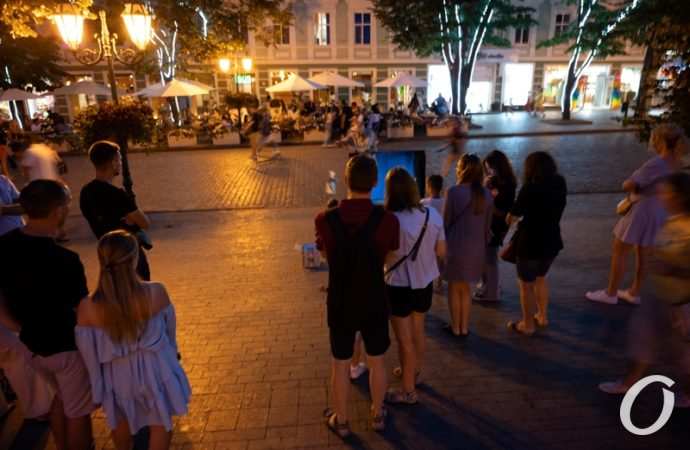 Дерибасовская вечером6