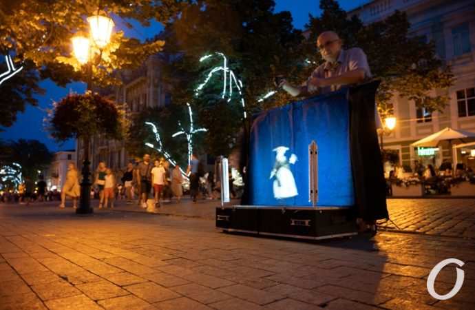 Дерибасовская вечером7