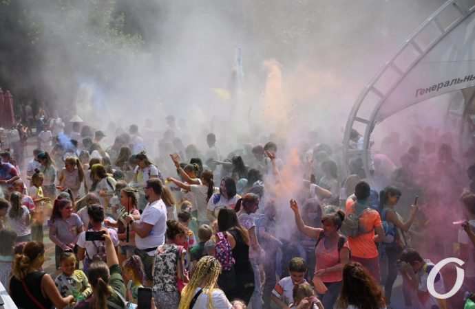 фестиваль красок ColorFest