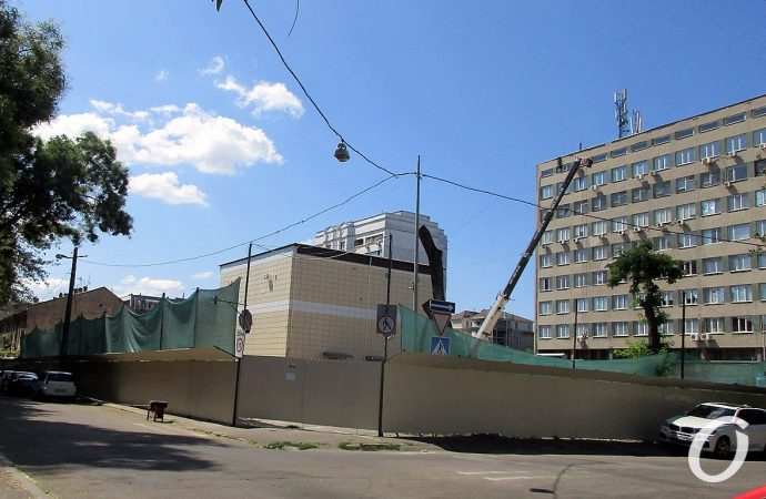 Стройка на Базарной