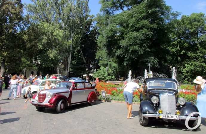 Ретро-авто в Горсаду10