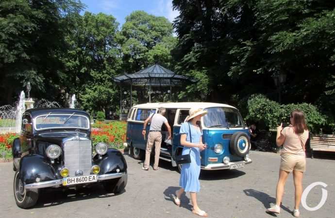 Ретро-авто в Горсаду11