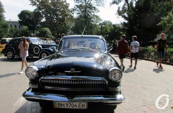 Ретро-авто в Горсаду2