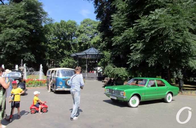 Ретро-авто в Горсаду9