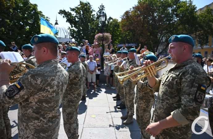 флаг на Потемкинской лестнице3