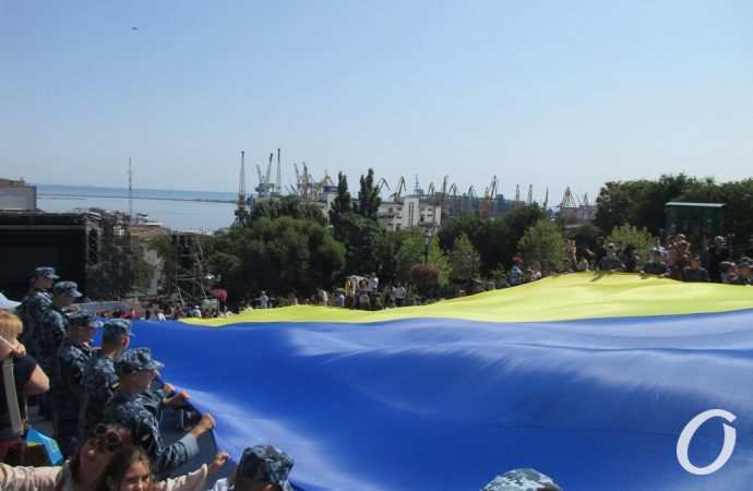 флаг на Потемкинской лестнице34