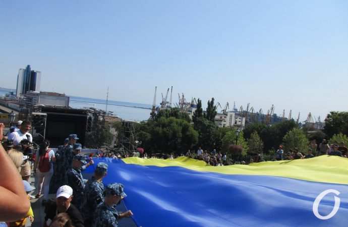 флаг на Потемкинской лестнице39