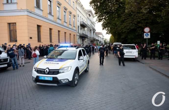 Две акции в один день32