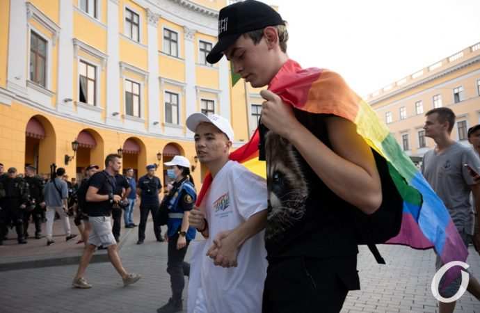 Две акции в один день34