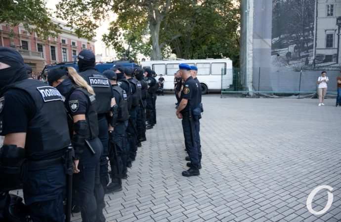 Две акции в один день39