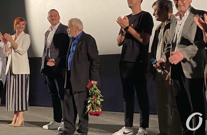 Почему я живой премьера