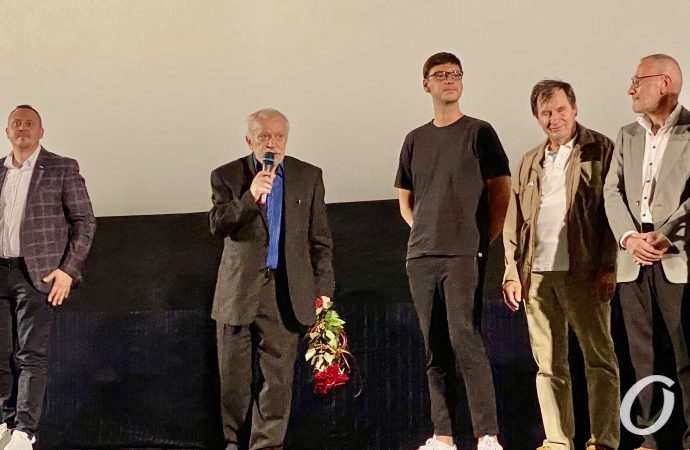 Почему я живой премьера