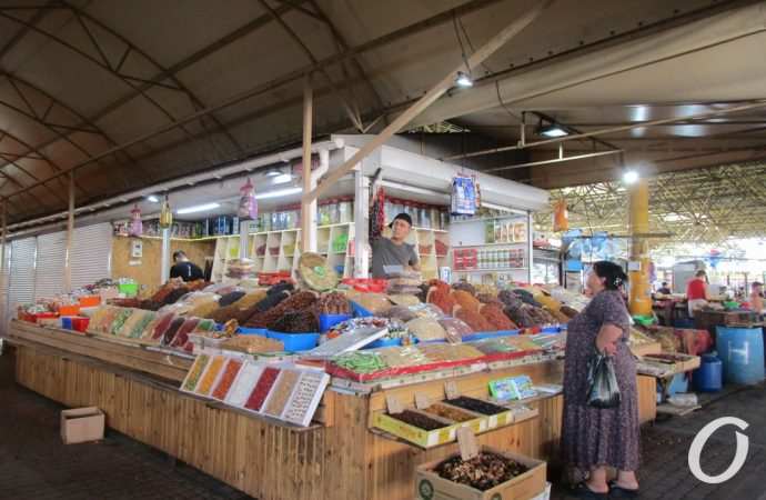 Привоз Август