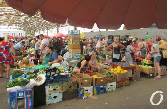 Привоз Август