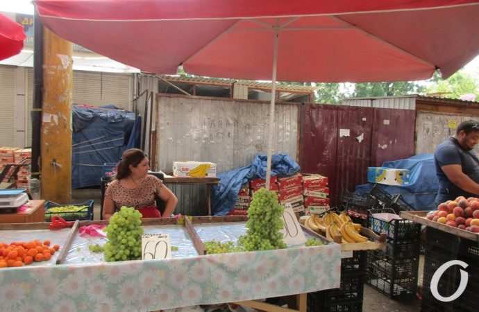 Привоз Август