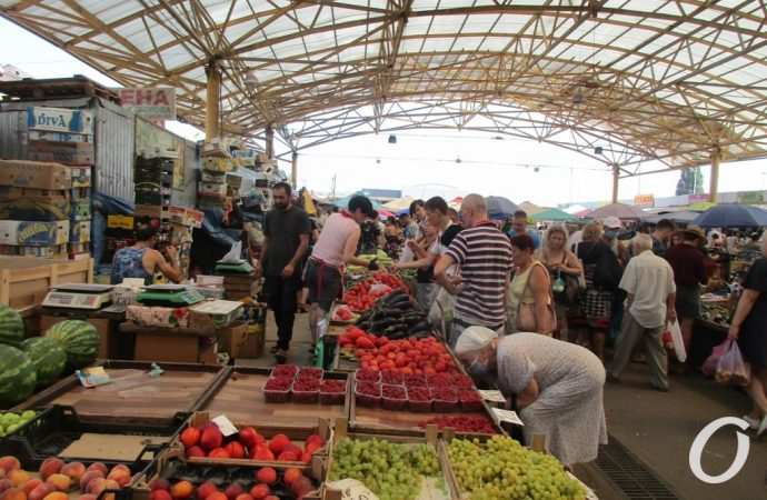 Привоз Август