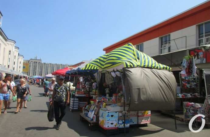 Привоз Август